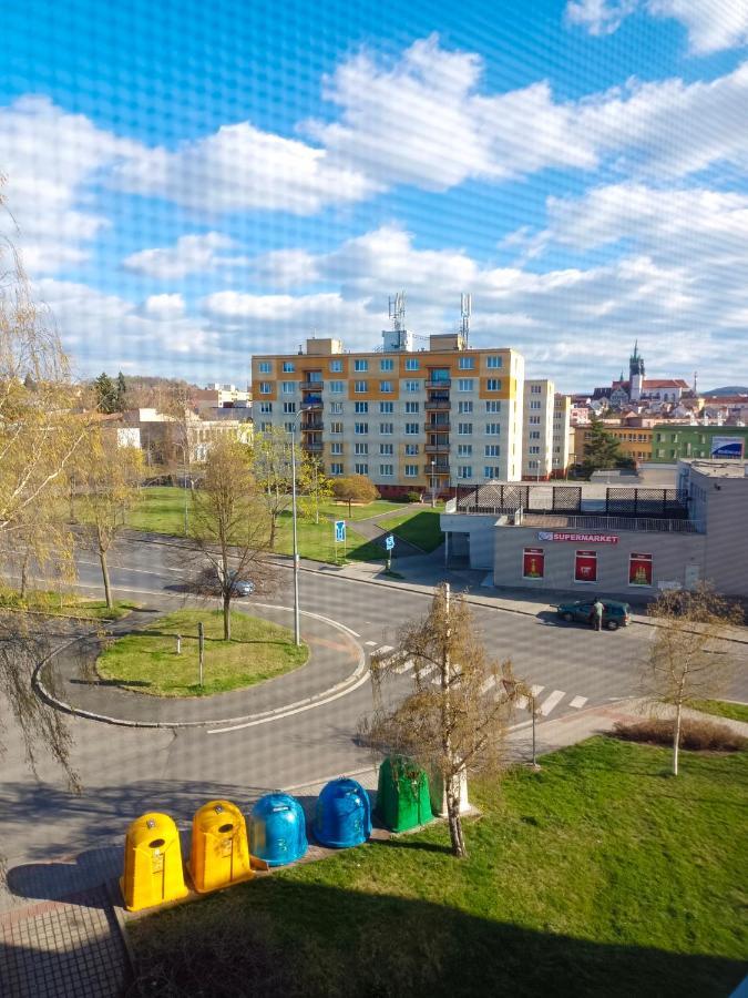 Prijemne Bydleni Na Vylety Po Okoli Apartment Klatovy Luaran gambar